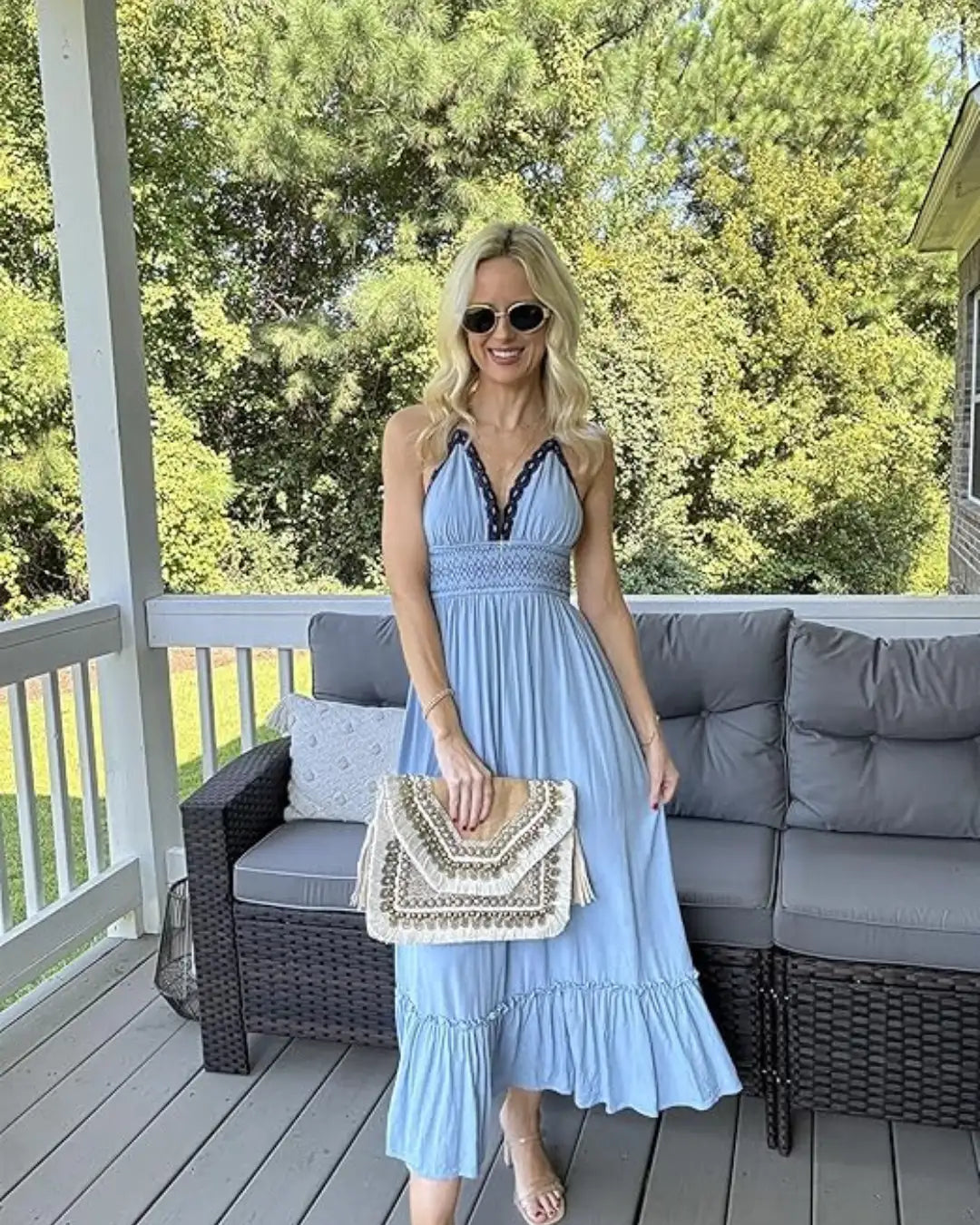 Hand-Embroidered Straw Clutch – Woven Crossbody Shoulder Bag