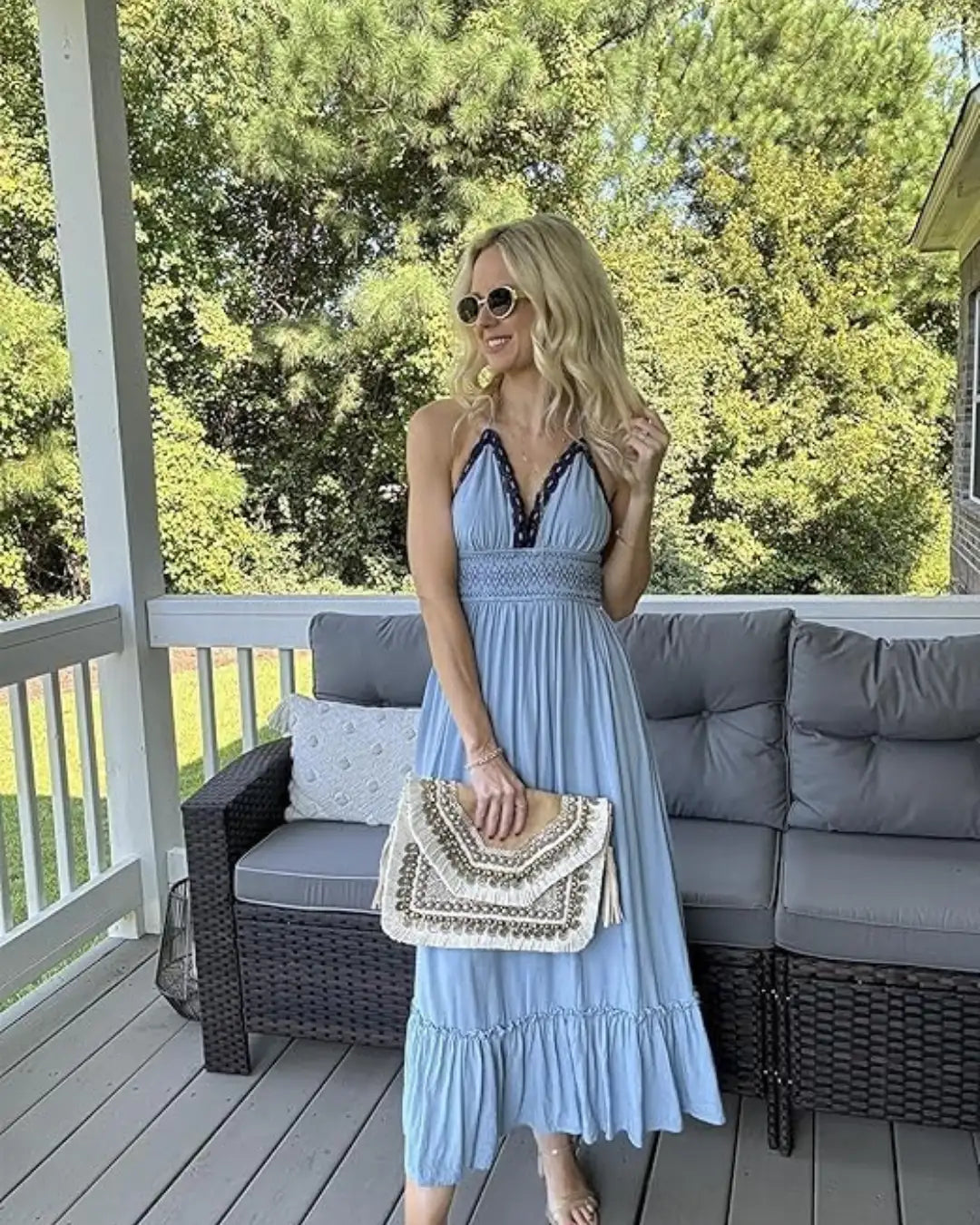 Hand-Embroidered Straw Clutch – Woven Crossbody Shoulder Bag